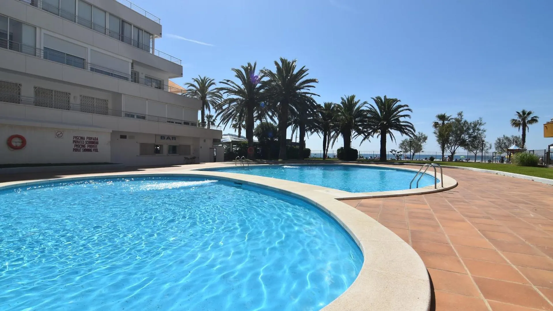 Rnet - Rhc 1712 Roses Holiday Center Spain
